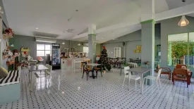 3 Bedroom Commercial for rent in Talat Nuea, Phuket