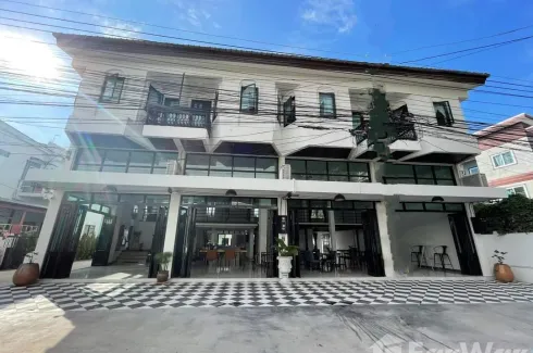 7 Bedroom Commercial for rent in Wat Ket, Chiang Mai