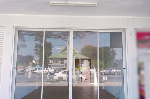 Commercial for rent in Khlong Ha, Pathum Thani