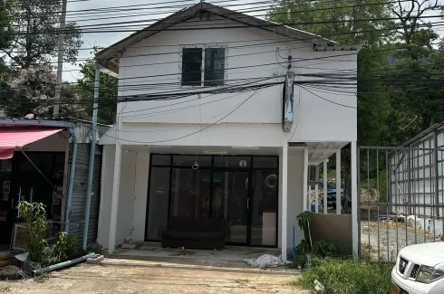 3 Bedroom Commercial for sale in 