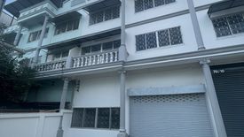 11 Bedroom House for rent in Bang Nam Chuet, Samut Sakhon