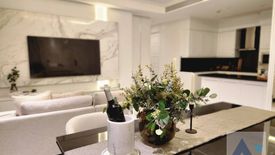 3 Bedroom Condo for sale in Royce Private Residences, Khlong Toei Nuea, Bangkok near BTS Asoke