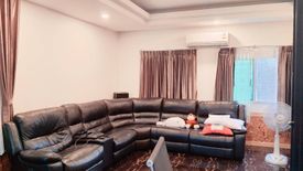 6 Bedroom House for sale in Nai Mueang, Phitsanulok