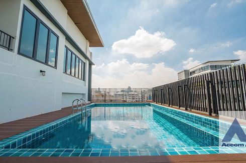 3 Bedroom Apartment for rent in Phra Khanong, Bangkok near BTS Ekkamai