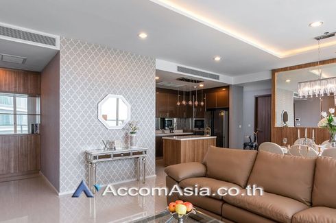 3 Bedroom Condo for sale in Wat Phraya Krai, Bangkok