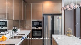 3 Bedroom Condo for sale in Wat Phraya Krai, Bangkok