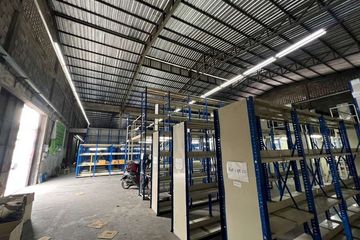 Warehouse / Factory for rent in Khlong Toei, Bangkok