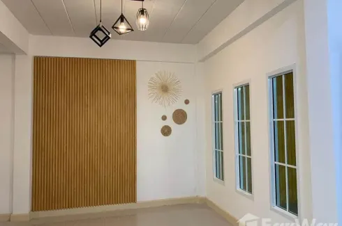 3 Bedroom Townhouse for sale in Min Buri, Bangkok near MRT Kheha Ramkhamhaeng