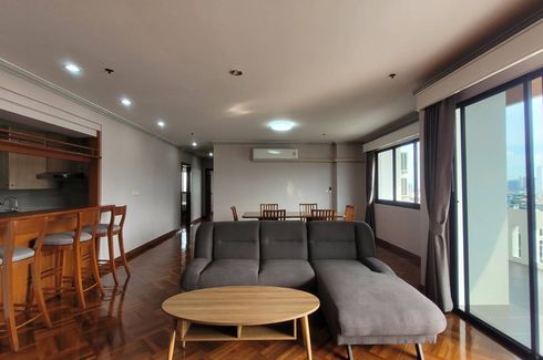 3 Bedroom Condo for rent in Phra Khanong Nuea, Bangkok