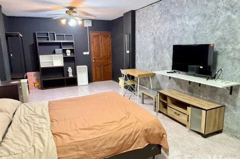 Condo for rent in Baan Phrayapirom-Ratchada, Chan Kasem, Bangkok