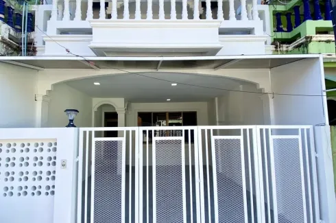 2 Bedroom Townhouse for sale in Nong Prue, Chonburi