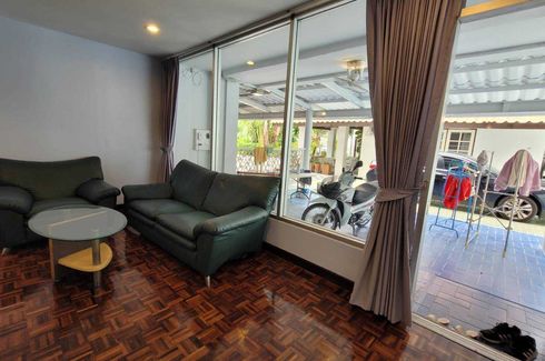 4 Bedroom Townhouse for rent in Khlong Tan Nuea, Bangkok near BTS Phrom Phong