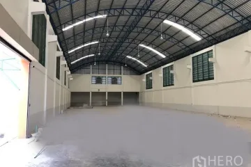 Warehouse / Factory for rent in Bang Phriang, Samut Prakan