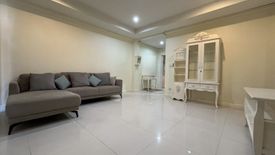 3 Bedroom Townhouse for rent in Sam Sen Nai, Bangkok near BTS Ari