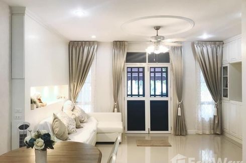 3 Bedroom Townhouse for rent in Leon Sukhumvit 62, Bang Chak, Bangkok near BTS Bang Chak