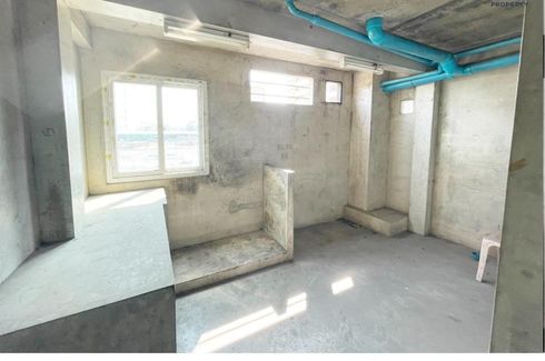 4 Bedroom Commercial for sale in Khlong Nueng, Pathum Thani