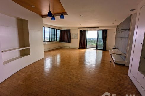 3 Bedroom Condo for sale in Riverine Place, Suan Yai, Nonthaburi