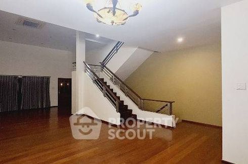 4 Bedroom Townhouse for rent in Phra Khanong Nuea, Bangkok near BTS Ekkamai