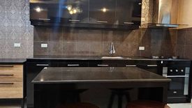 2 Bedroom Condo for rent in Khlong Tan Nuea, Bangkok