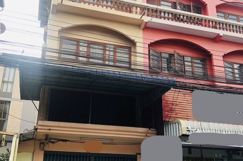 3 Bedroom House for rent in Saphan Sung, Bangkok near MRT Sammakon