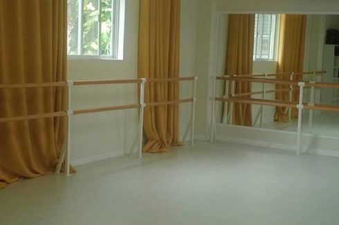 1 Bedroom Apartment for rent in Oriental Towers, Khlong Tan Nuea, Bangkok near BTS Thong Lo