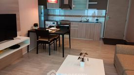 1 Bedroom Condo for rent in The Triple Oaks, Khlong Tan Nuea, Bangkok near MRT Sukhumvit