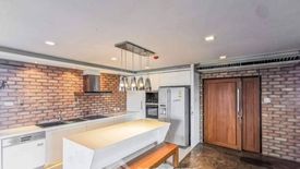 2 Bedroom Apartment for rent in Sompob House, Bang Lamphu Lang, Bangkok near BTS Wongwian Yai