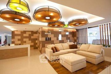 2 Bedroom Condo for rent in Thanon Nakhon Chai Si, Bangkok