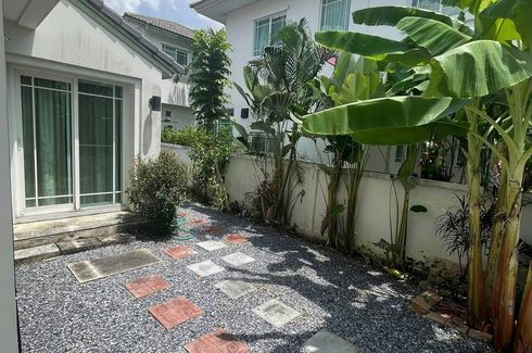 3 Bedroom House for rent in Mantana Srinakarin - Rama9, Hua Mak, Bangkok near Airport Rail Link Hua Mak