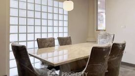 5 Bedroom Apartment for rent in White Mansion, Khlong Tan, Bangkok near BTS Phrom Phong