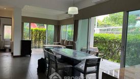 2 Bedroom Apartment for rent in Phra Khanong Nuea, Bangkok near BTS Ekkamai
