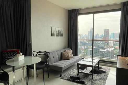 1 Bedroom Condo for rent in Rhythm Sukhumvit 42, Phra Khanong, Bangkok near BTS Ekkamai