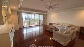 3 Bedroom Apartment for rent in GM Service Apartment, Khlong Toei, Bangkok near BTS Phrom Phong