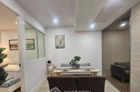 1 Bedroom Condo for rent in The Room Sukhumvit 21, Khlong Toei Nuea, Bangkok near MRT Sukhumvit