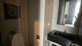 1 Bedroom Condo for rent in Edge Sukhumvit 23, Khlong Toei Nuea, Bangkok near BTS Asoke