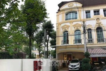 3 Bedroom Townhouse for rent in Baan Klang Krung Grande Vienna Rama 3, Bang Phong Pang, Bangkok