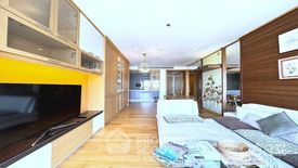 2 Bedroom Condo for rent in Khlong Toei Nuea, Bangkok near BTS Nana