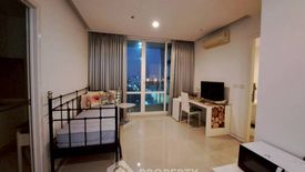 2 Bedroom Condo for rent in Huai Khwang, Bangkok