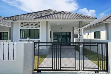 2 Bedroom House for rent in Ban Waen, Chiang Mai