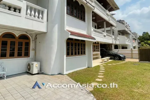 5 Bedroom House for rent in Khlong Tan Nuea, Bangkok