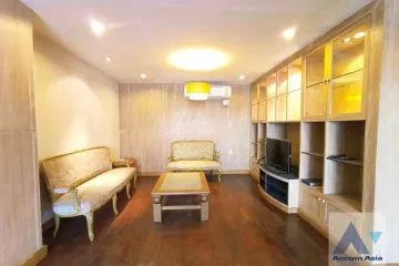 3 Bedroom Condo for rent in Acadamia Grand Tower, Khlong Tan Nuea, Bangkok near BTS Phrom Phong