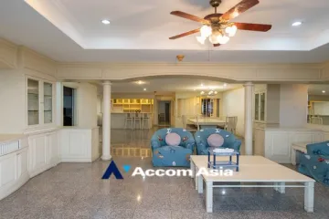 4 Bedroom Condo for rent in Oriental Towers, Khlong Tan Nuea, Bangkok near BTS Thong Lo