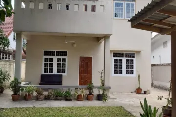 3 Bedroom House for rent in Khlong Tan, Bangkok near BTS Phrom Phong