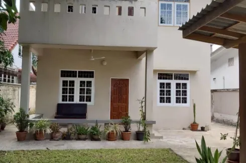 3 Bedroom House for rent in Khlong Tan, Bangkok near BTS Phrom Phong