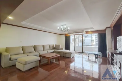 3 Bedroom Condo for rent in Watthana Heights, Khlong Toei Nuea, Bangkok near MRT Sukhumvit