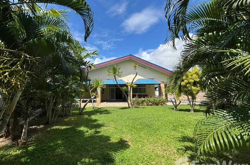 3 Bedroom House for sale in Na Kluea, Chonburi