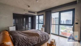 3 Bedroom Condo for rent in The Lofts Asoke, Khlong Toei Nuea, Bangkok near MRT Phetchaburi