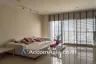 2 Bedroom Condo for rent in Noble Remix, Khlong Tan, Bangkok near BTS Thong Lo