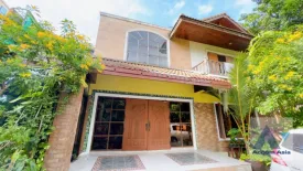 4 Bedroom House for rent in Bang Chak, Bangkok near BTS Punnawithi