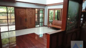 4 Bedroom House for rent in Bang Chak, Bangkok near BTS Punnawithi